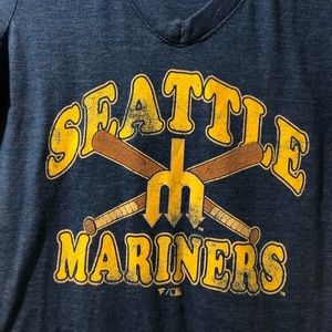 Mariners v-neck